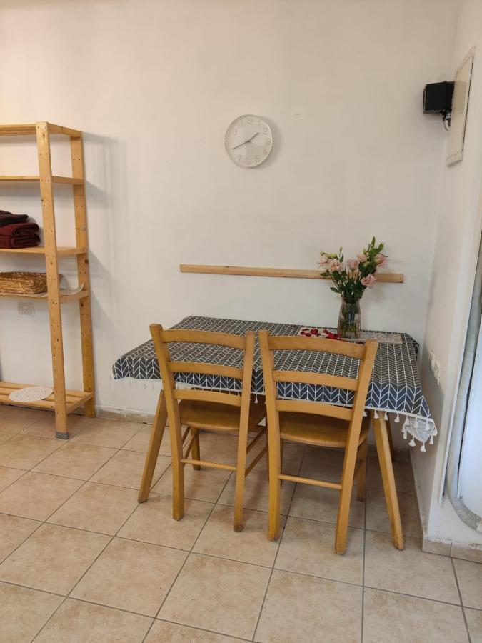 דירה לזוג על שוק מחנה יהודה Appartement Jeruzalem Buitenkant foto