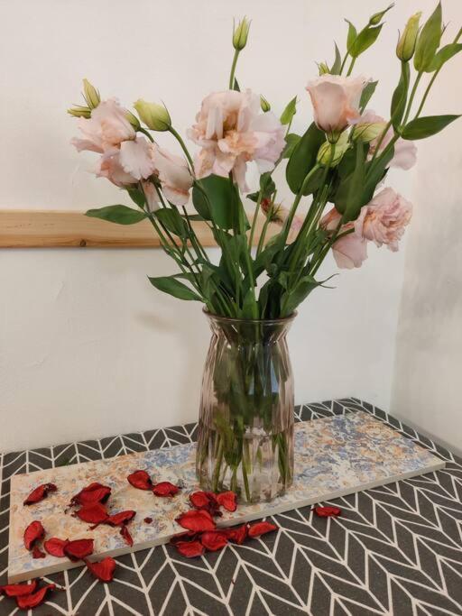 דירה לזוג על שוק מחנה יהודה Appartement Jeruzalem Buitenkant foto